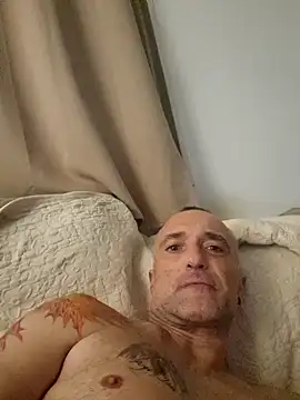 Snapshot of 4uallsex chatting on 01-22-25, 09:43 4uallsex online show from 01-22-25, 09:43