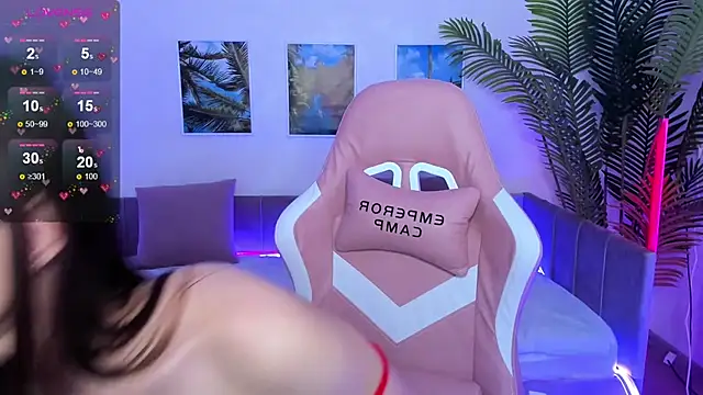 Snapshot of KristineBeauty chatting on 02-23-25, 01:46 KristineBeauty online show from 02-23-25, 01:46