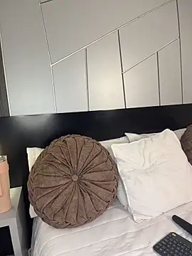 fiorella paris online show from 03-09-26, 08:35