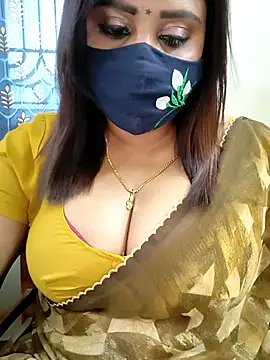 Queenflowerr online show from 04-24-26, 06:49