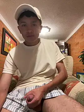 Snapshot of sebaxx8_ chatting on 02-10-25, 04:08 sebaxx8 online show from 02-10-25, 04:08