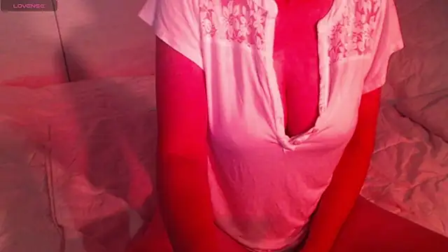 Snapshot of sweetchani666 chatting on 09-23-25, 03:04 sweetchani666 online show from 09-23-25, 03:04