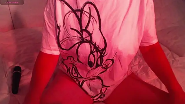 Snapshot of sweetchani666 chatting on 09-27-25, 02:44 sweetchani666 online show from 09-27-25, 02:44