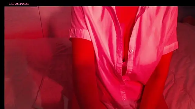 sweetchani666 online show from 05-12-26, 08:00