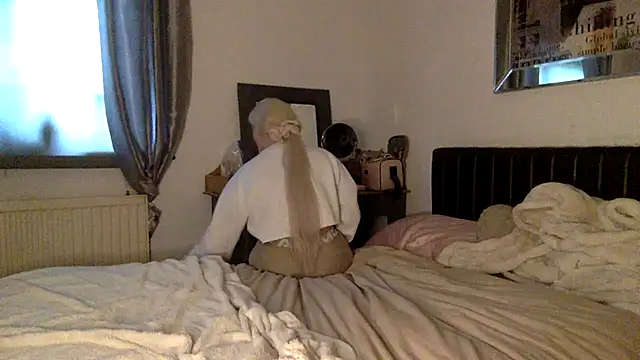 Snapshot of blissdimicco chatting on 01-25-25, 02:14 blissdimicco online show from 01-25-25, 02:14