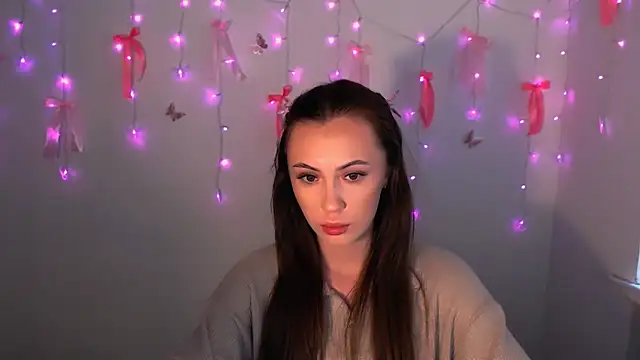 Nikonara Love online show from 12-16-25, 01:05