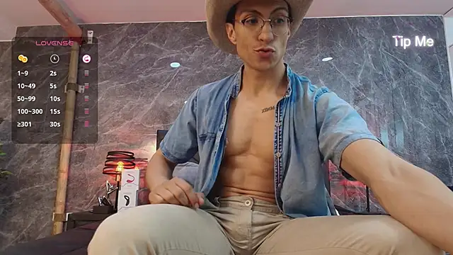 ApoloCruz online show from 12-15-25, 03:33