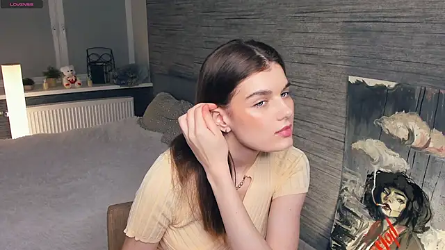 Snapshot of FloraDobb chatting on 02-27-25, 11:15 FloraDobb online show from 02-27-25, 11:15
