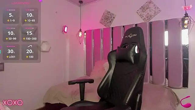 Snapshot of Belinda_Braund chatting on 09-19-25, 03:41 Belinda Braund online show from 09-19-25, 03:41