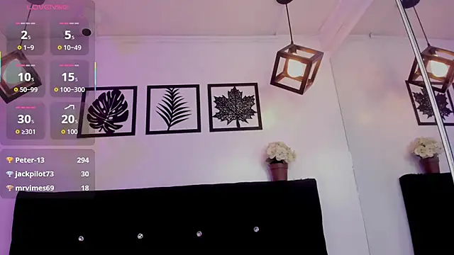 Snapshot of Belinda_Braund chatting on 12-04-25, 11:41 Belinda Braund online show from 12-04-25, 11:41