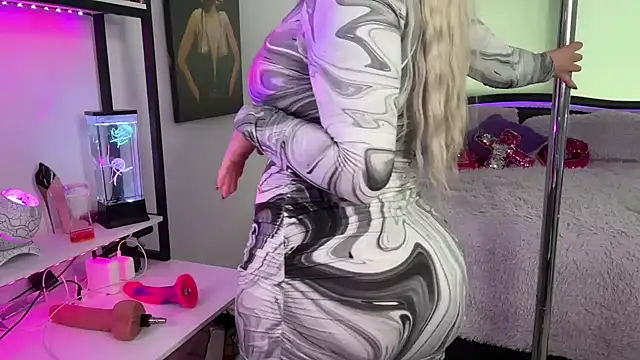 angeladiamond1 online show from 10-12-25, 02:05