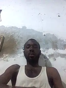 Snapshot of onewinnertee chatting on 10-19-25, 01:06 onewinnertee online show from 10-19-25, 01:06