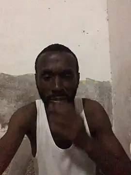 Snapshot of onewinnertee chatting on 11-14-25, 11:02 onewinnertee online show from 11-14-25, 11:02