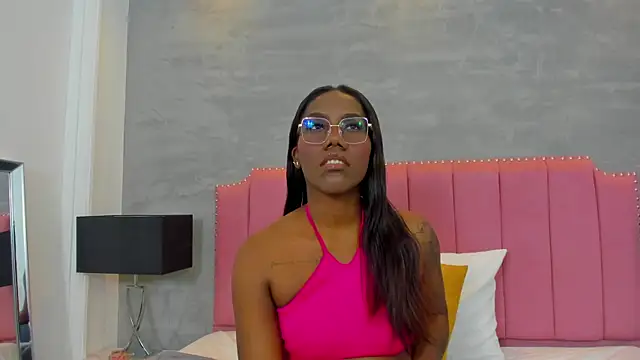 Alaia Colins online show from 11-12-25, 02:56