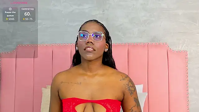 Alaia Colins online show from 04-27-26, 11:58