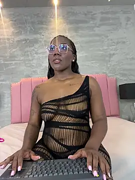 Alaia Colins online show from 05-06-26, 12:08