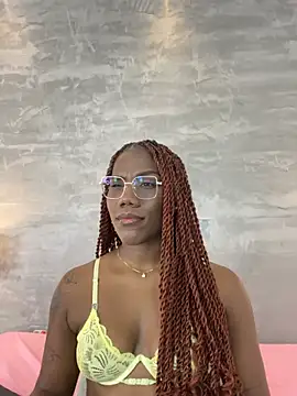 Alaia Colins online show from 07-17-26, 01:34