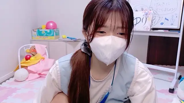 Snapshot of NA-KAREN-V8 chatting on 10-16-25, 11:55 NA-KAREN-V8 online show from 10-16-25, 11:55