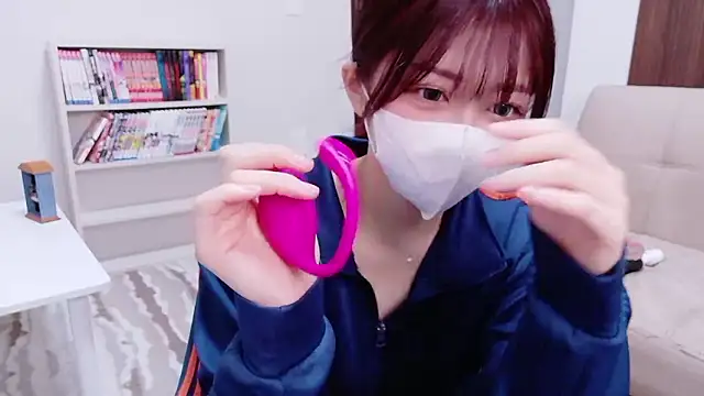 Snapshot of NA-KAREN-V8 chatting on 12-15-25, 06:28 NA-KAREN-V8 online show from 12-15-25, 06:28