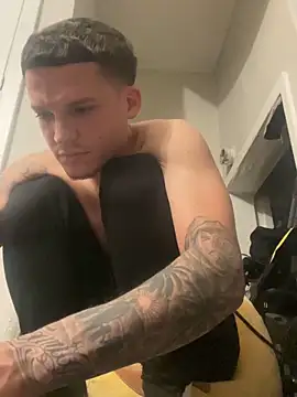 Snapshot of icastronjdkk chatting on 01-21-25, 06:11 icastronjdkk online show from 01-21-25, 06:11