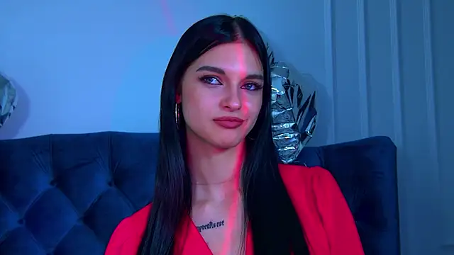 Snapshot of BeverlyMost chatting on 02-14-25, 04:31 BeverlyMost online show from 02-14-25, 04:31