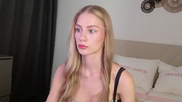 GabriellaOlsen online show from 07-30-26, 04:17