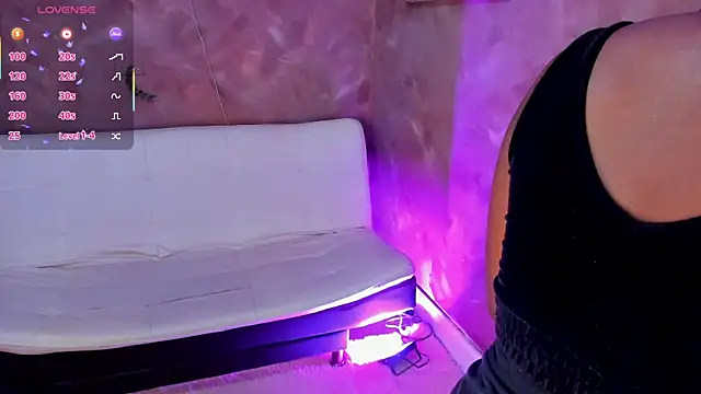 Snapshot of Stela__Gs chatting on 12-21-25, 03:30 Stela Gs online show from 12-21-25, 03:30