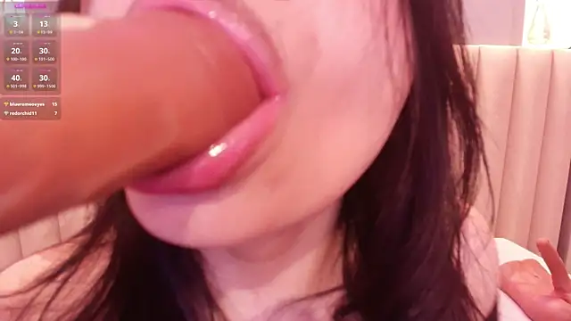 Snapshot of Naomymonroe_ chatting on 11-23-25, 05:24 Naomymonroe online show from 11-23-25, 05:24