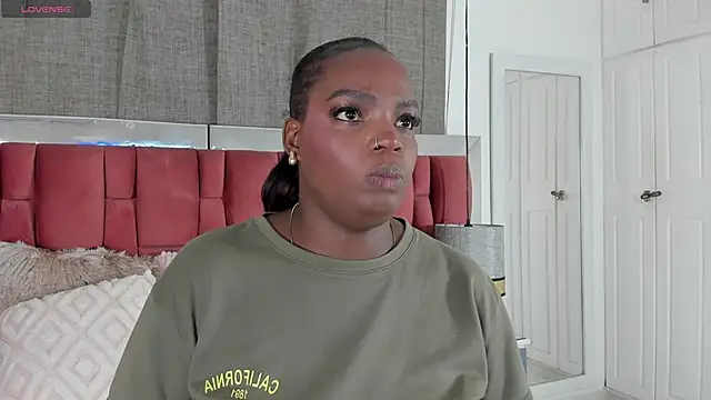 NatyParker online show from 04-16-26, 01:34