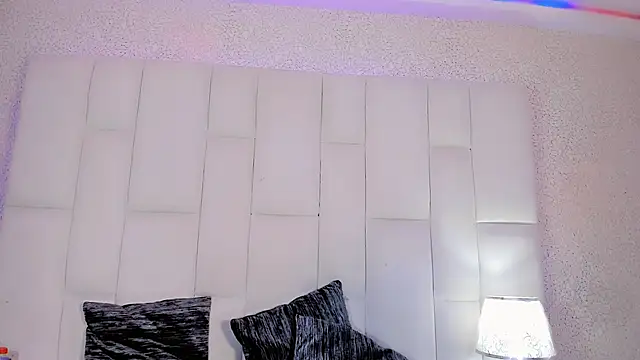 Snapshot of Angeles_Busst chatting on 10-24-25, 08:49 Angeles Busst online show from 10-24-25, 08:49