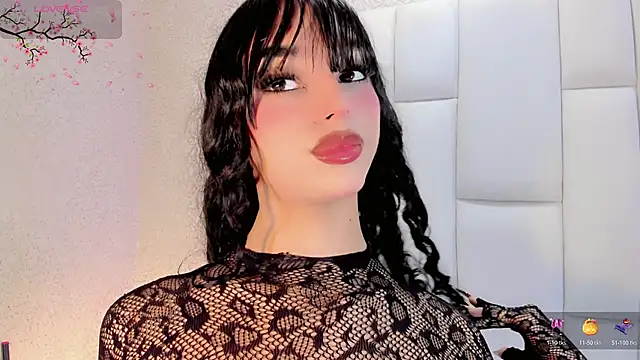 Snapshot of Angeles_Busst chatting on 11-30-25, 08:24 Angeles Busst online show from 11-30-25, 08:24