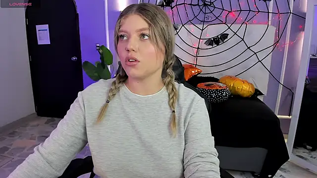 alaia greyy online show from 11-01-25, 01:13