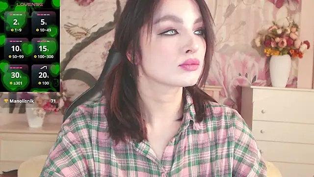 Snapshot of BritneyBarker chatting on 11-26-25, 09:16 BritneyBarker online show from 11-26-25, 09:16