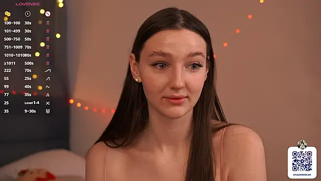 Snapshot of GeorginaDudley chatting on 12-21-25, 07:15 GeorginaDudley online show from 12-21-25, 07:15