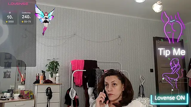 Snapshot of Soffya_Soy chatting on 11-23-25, 01:11 Soffya Soy online show from 11-23-25, 01:11