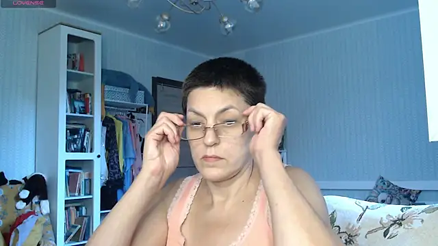 Soffya Soy online show from 07-20-26, 04:09