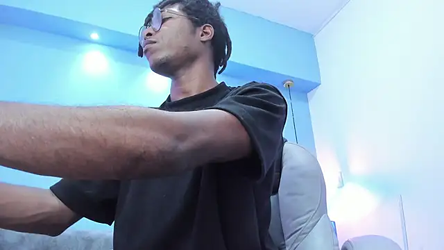 Snapshot of xxxhotbbc chatting on 09-10-25, 07:36 xxxhotbbc online show from 09-10-25, 07:36