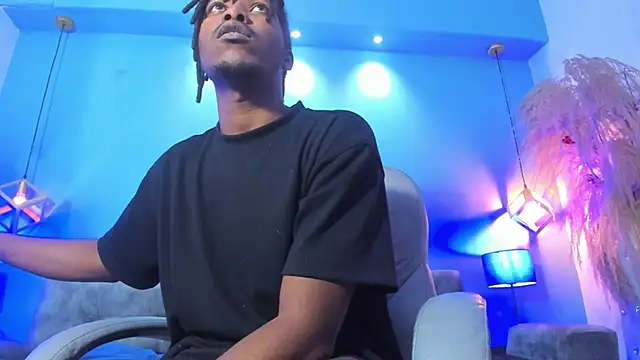 Snapshot of xxxhotbbc chatting on 11-17-25, 08:03 xxxhotbbc online show from 11-17-25, 08:03