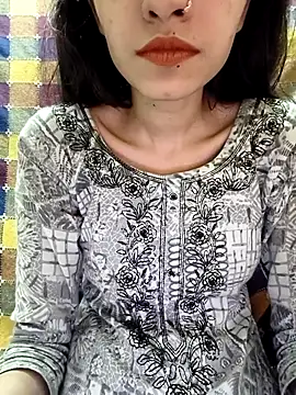 Snapshot of cute_IndianBabe chatting on 03-04-25, 01:01 cute IndianBabe online show from 03-04-25, 01:01