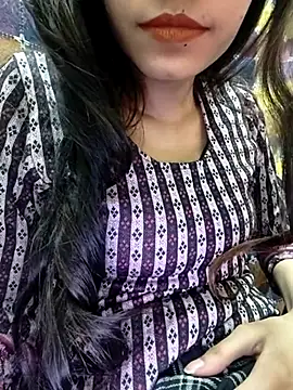 Snapshot of cute_IndianBabe chatting on 03-07-25, 02:04 cute IndianBabe online show from 03-07-25, 02:04