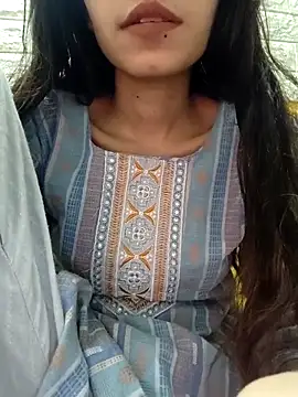 Snapshot of cute_IndianBabe chatting on 03-19-25, 01:32 cute IndianBabe online show from 03-19-25, 01:32