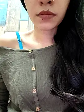 Snapshot of cute_IndianBabe chatting on 09-21-25, 12:45 cute IndianBabe online show from 09-21-25, 12:45