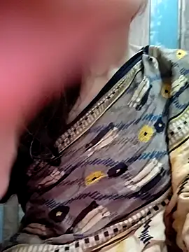 Snapshot of cute_IndianBabe chatting on 10-09-25, 01:20 cute IndianBabe online show from 10-09-25, 01:20