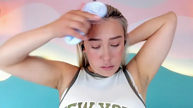 Lannajansen online show from 11-21-25, 02:16