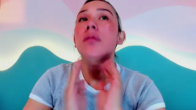 Lannajansen online show from 12-15-25, 03:05