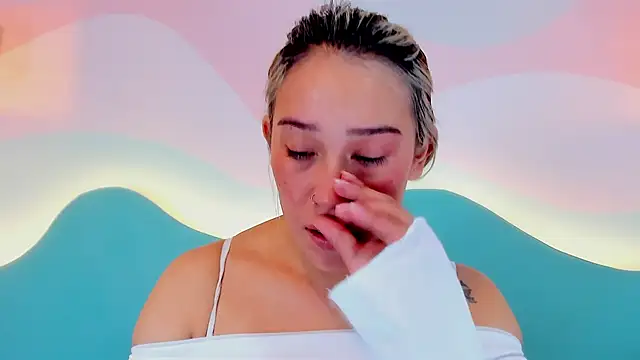 Lannajansen online show from 12-17-25, 01:39