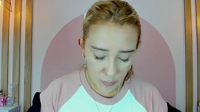 Lannajansen online show from 04-13-26, 03:28