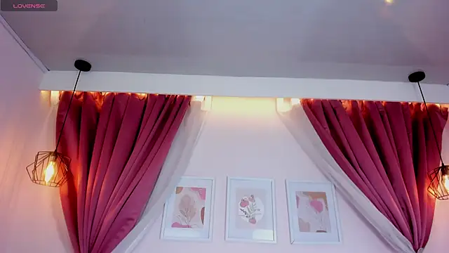 Lannajansen online show from 04-15-26, 02:24