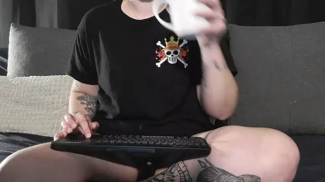 bunnyfox420 online show from 03-29-26, 09:04