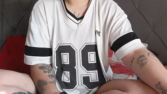 bunnyfox420 online show from 04-25-26, 08:39